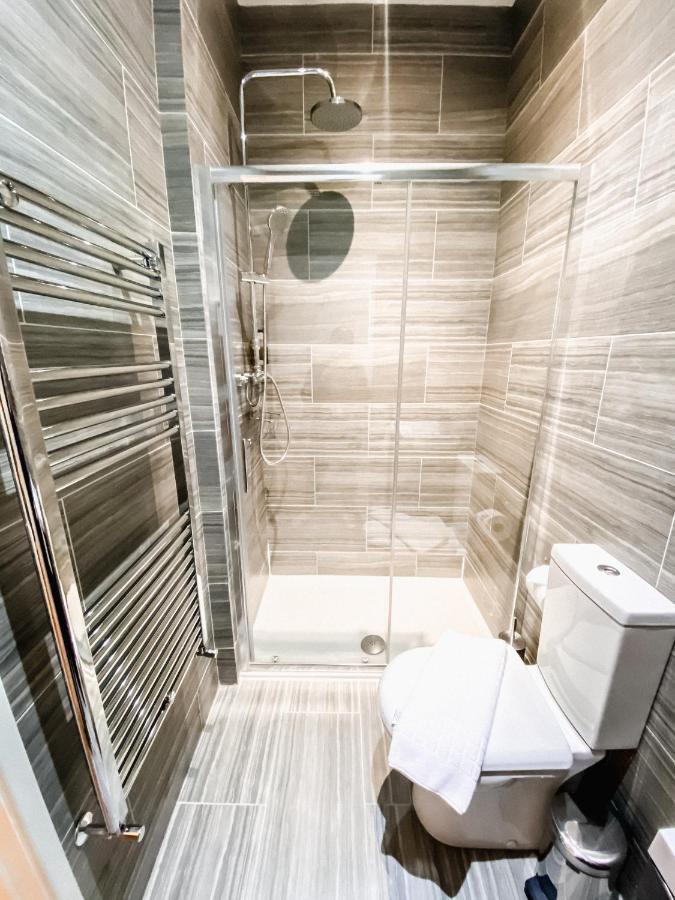 Titiwangsa One Accomodation At Paddington Londres Exterior foto